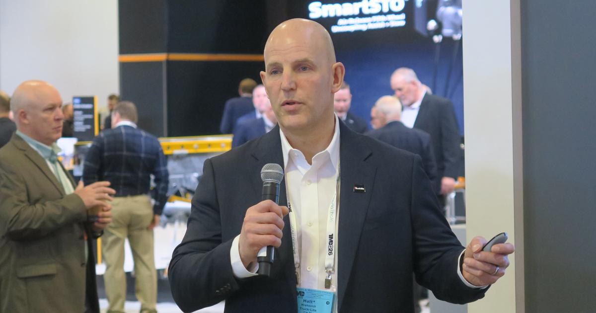 Clarience Mrakovich 1200